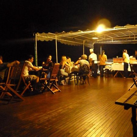 Garden Bay Premium Cruise Hotell Ha Long Eksteriør bilde