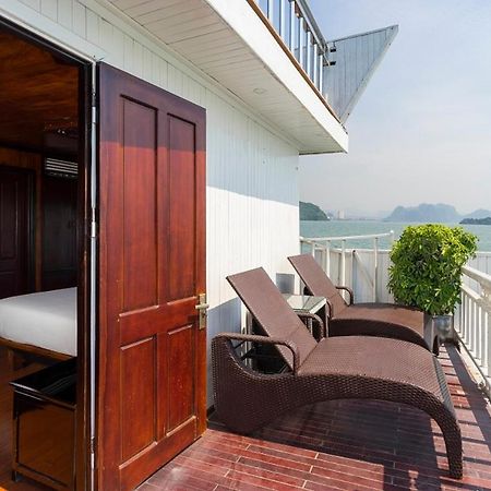 Garden Bay Premium Cruise Hotell Ha Long Eksteriør bilde
