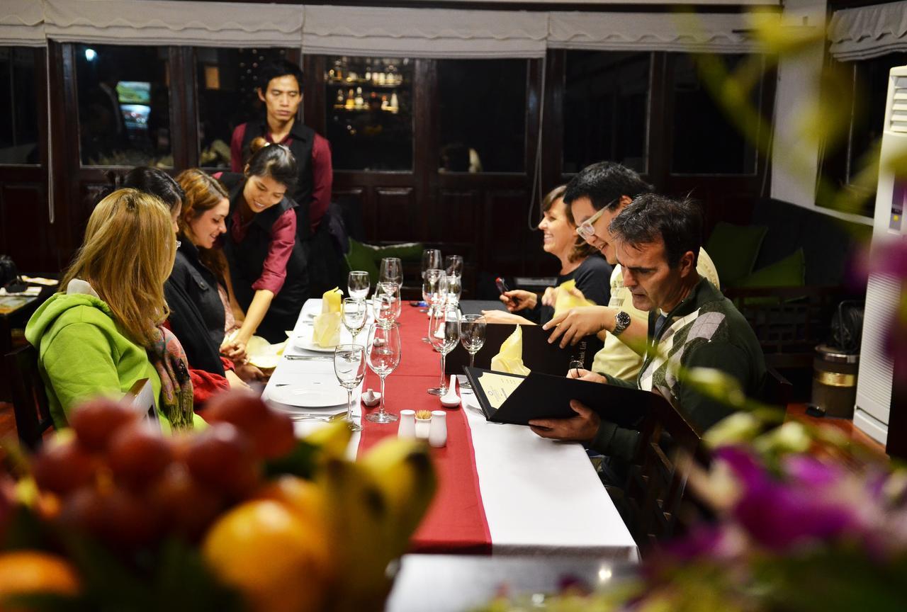 Garden Bay Premium Cruise Hotell Ha Long Eksteriør bilde